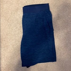 Men’s Lululemon “The Short” 9” linerless